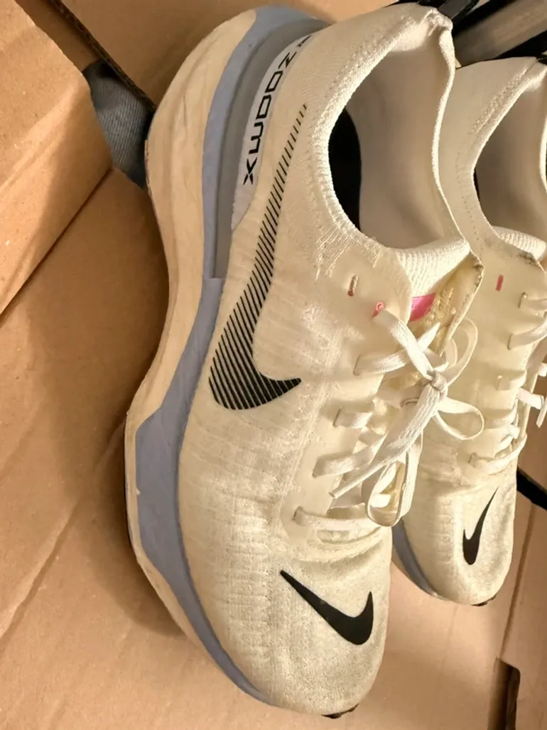 Used Nike Invincible Run 3 ZoomX Flyknit bike — image 2 of 6