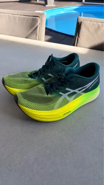 Used Asics METAspeed Sky+ bike