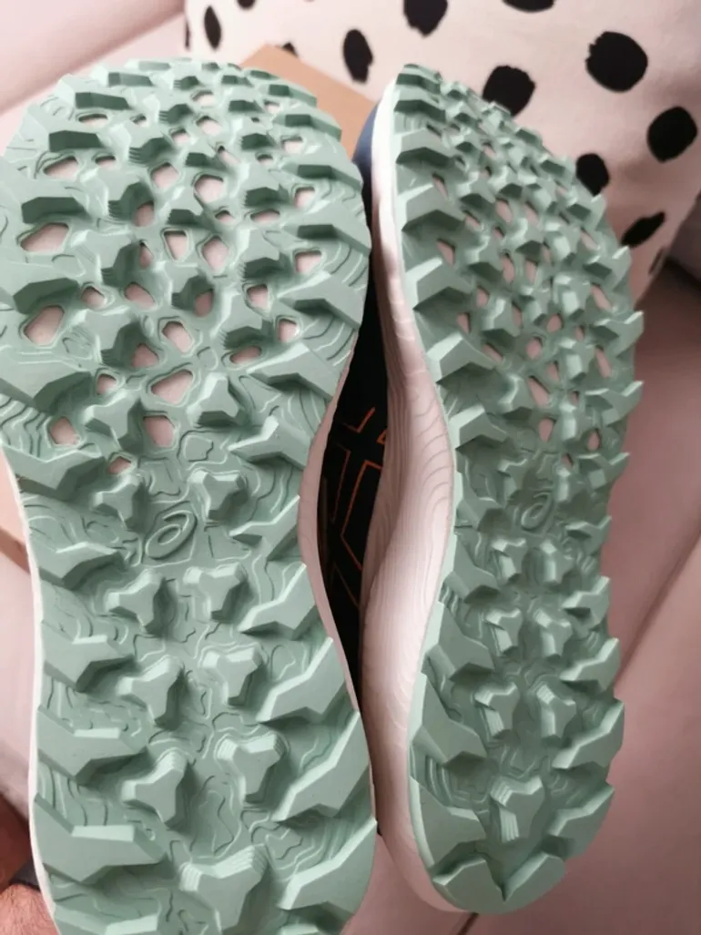 Used Asics Gel Sonoma 7 bike — image 5 of 5