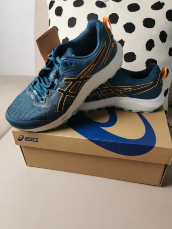 Used Asics Gel Sonoma 7 bike