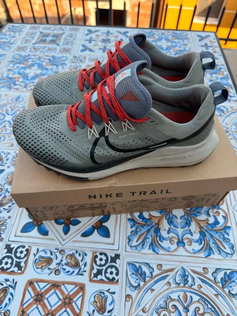 Used Pegasus Nike React Trail 4 bike — image 2 of 10