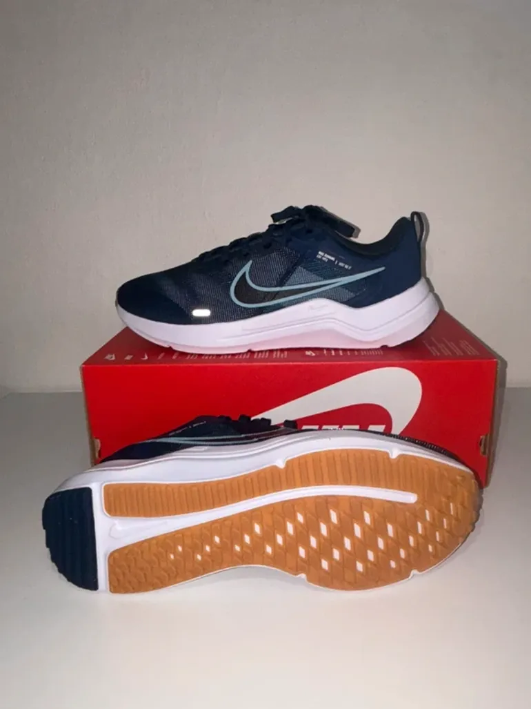 Brugt Nike Downshifter 12 bike — billede 2 af 8
