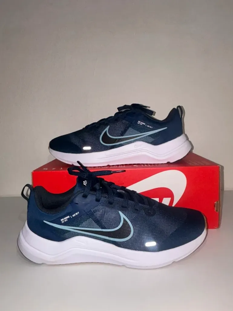 Brugt Nike Downshifter 12 bike — billede 1 af 8