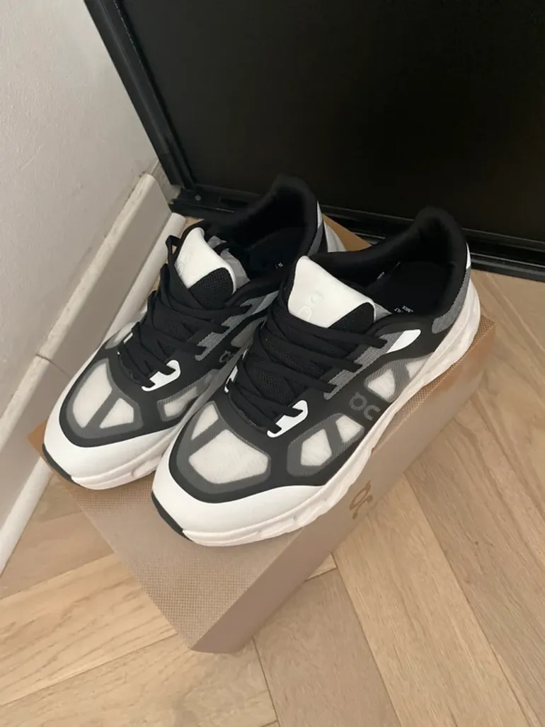 Used On Running On Cloud bike — image 2 of 4
