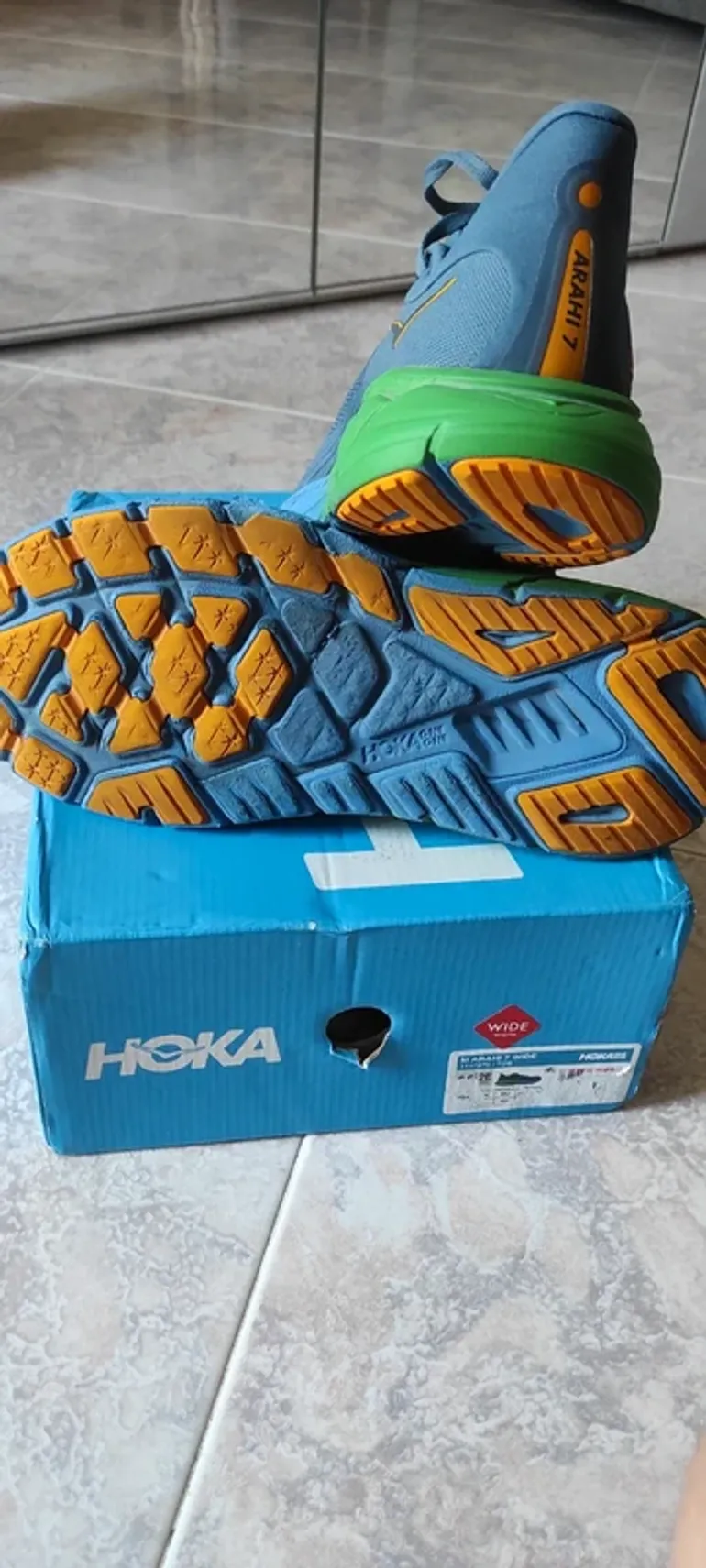 Used Hoka Arahi 7 bike — image 5 of 6