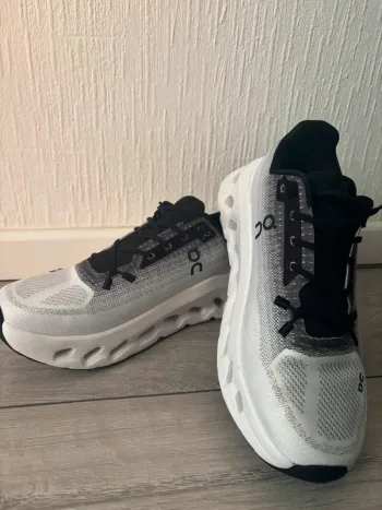 Used On Running On Schuhe bike — image 3 of 5