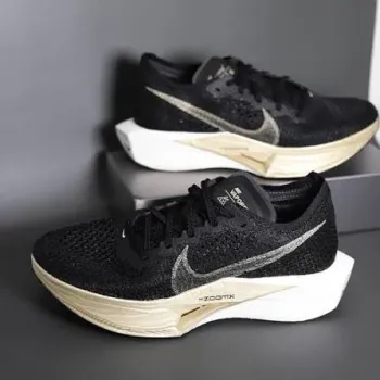 Used Nike Vaporfly 3 bike