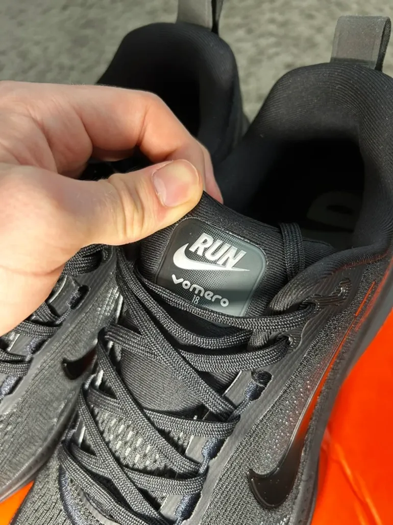 Used Ideal Nike Zoom Vomero 18 bike — image 5 of 10