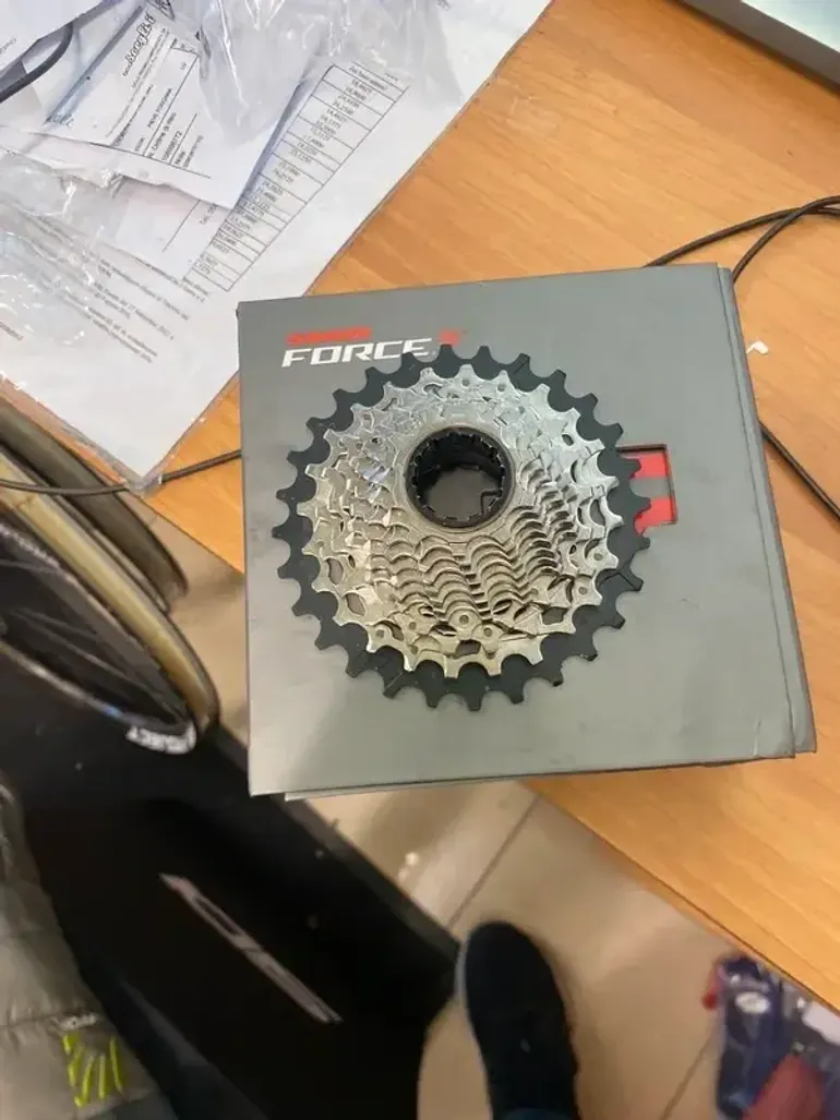 Used Sram Force XG 1270 10-28 2025 bike — image 4 of 4