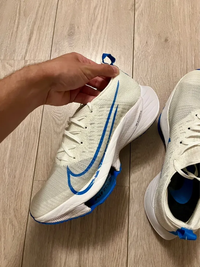 Used Nike Air Zoom Tempo Next % bike — image 4 of 6