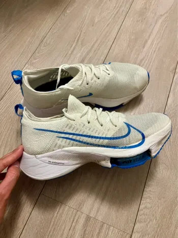 Used Nike Air Zoom Tempo Next % bike