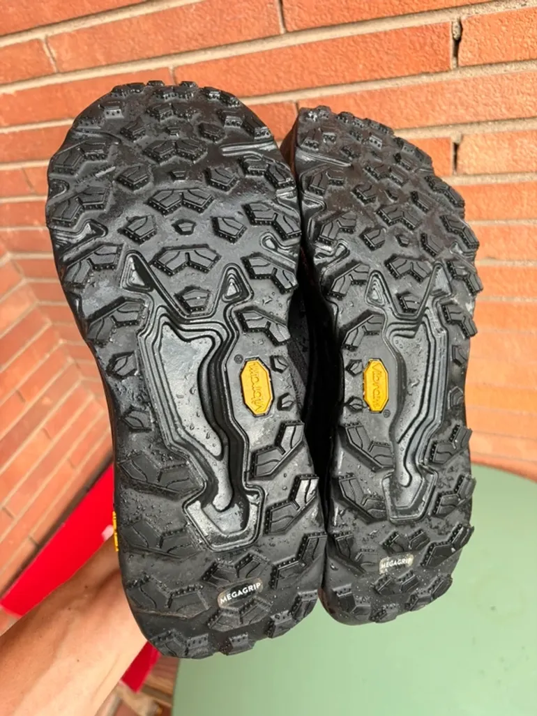 Käytetty New Balance Hierro v9 bike — kuva 4 / 9