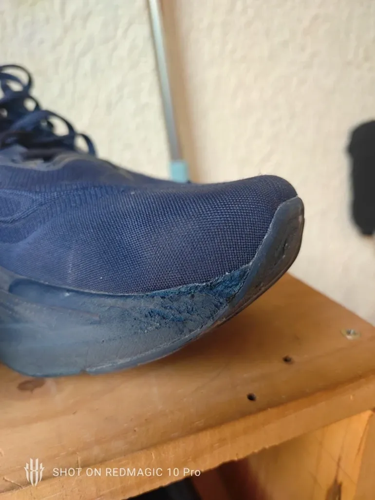 Used Asics GT-2000 14 bike — image 4 of 5