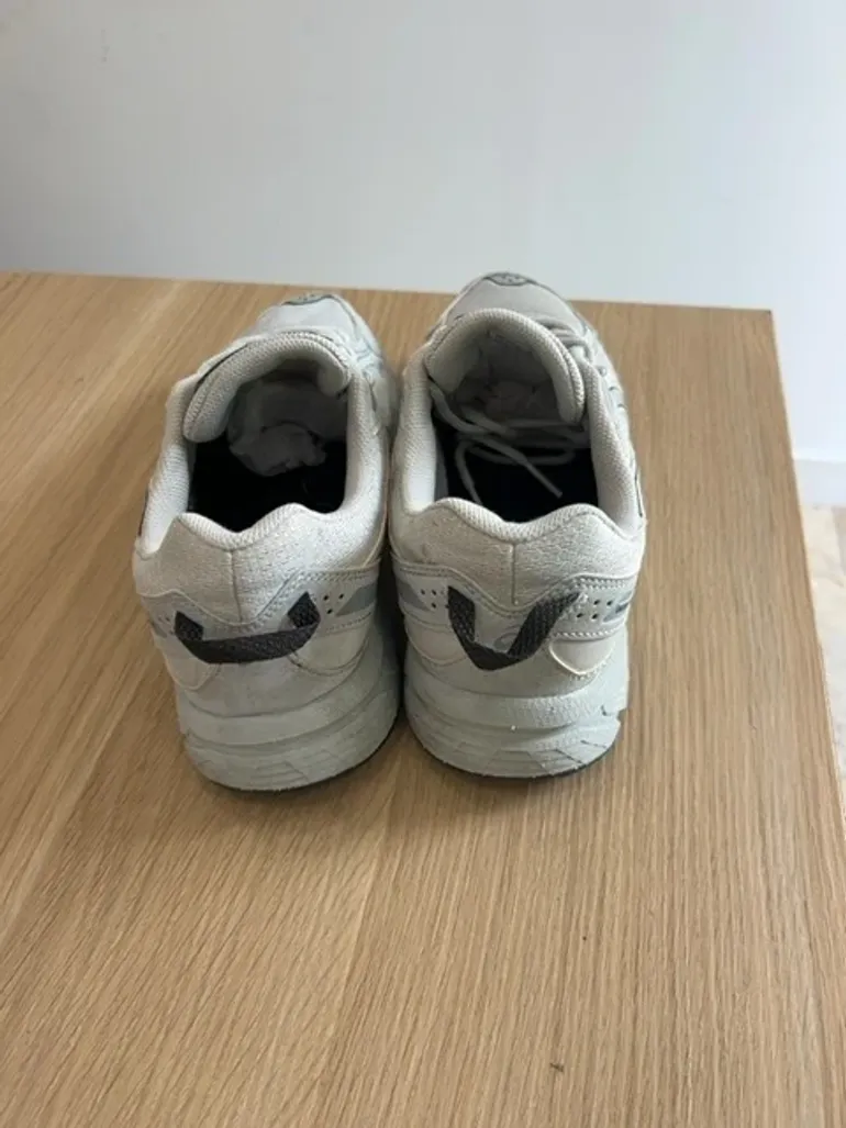 Used Asics Baskets de running - Gris bike — image 4 of 7