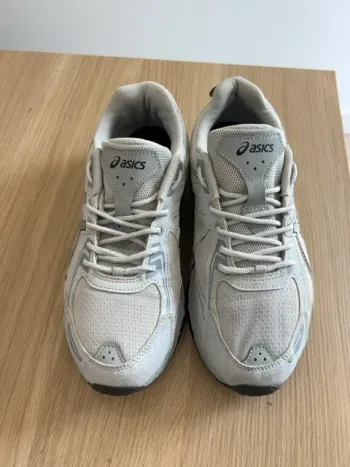Used Asics Baskets de running - Gris bike
