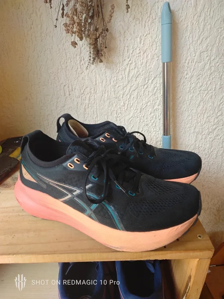 Used Asics Gel-Kayano 31 bike — image 2 of 5