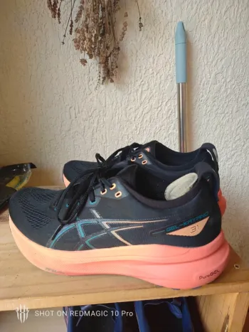 Used Asics Gel-Kayano 31 bike