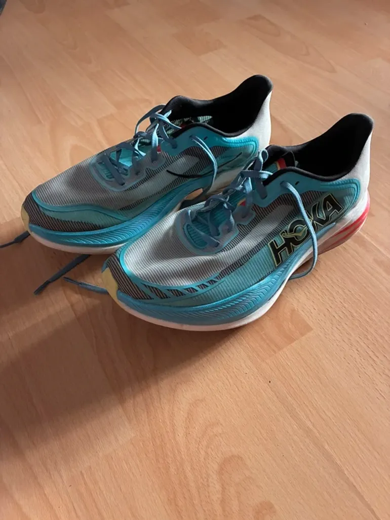 Brugt Hoka Cielo X1 2.0 bike — billede 1 af 3