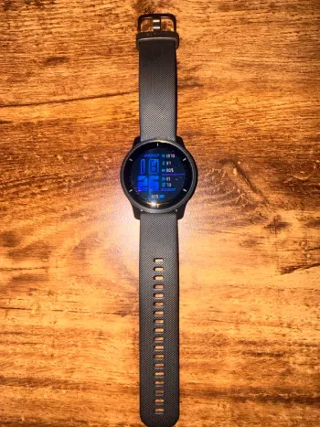 Used Garmin Venu 2 bike — image 5 of 8