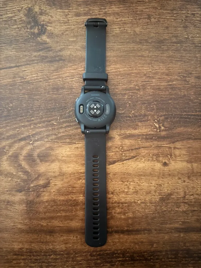 Used Garmin Venu 2 bike — image 2 of 8
