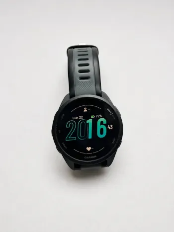 Použité Garmin Forerunner 165 bike
