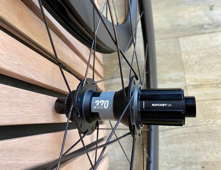 Used Look Roues Carbone R50D neuve tubeless ou chambre à air bike — image 2 of 4