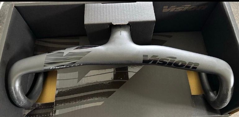 Použité Vision Metron 5D ACR EVO Integrated Handlebar 2026 bike — obrázek 1 z 3