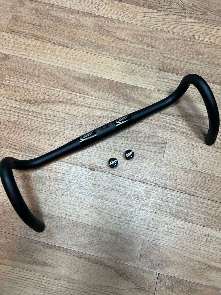 Used Zipp Service Course SL 80 Handlebar bike — image 4 of 7
