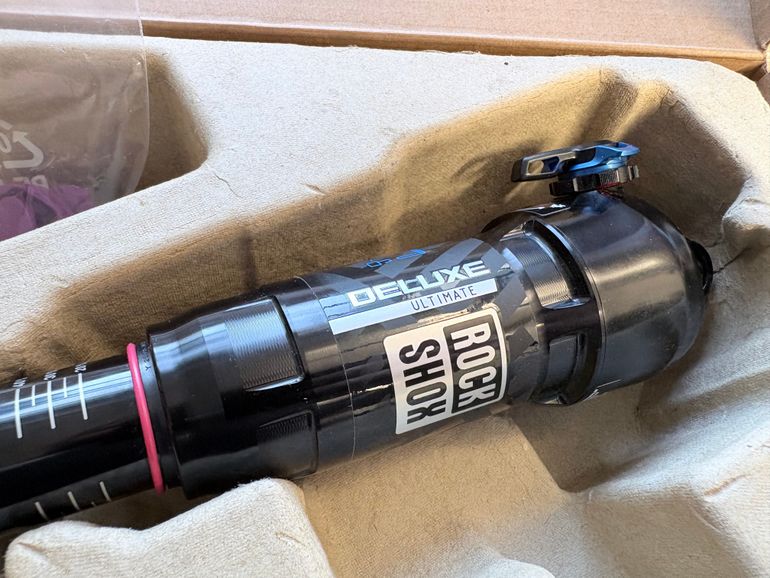 Used RockShox Deluxe Ultimate 2025 bike — image 2 of 4