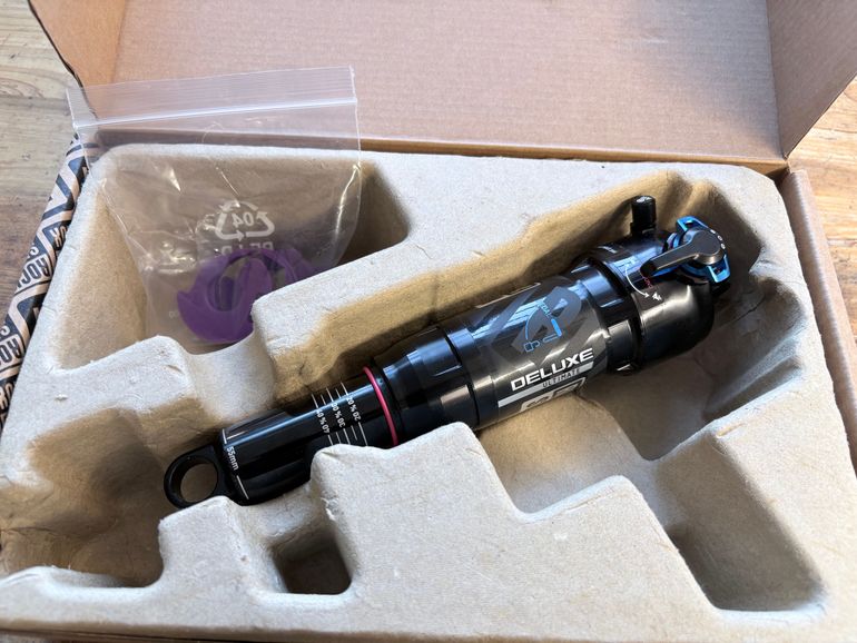 Used RockShox Deluxe Ultimate 2025 bike — image 1 of 4