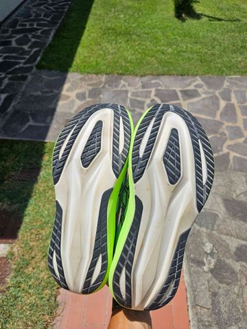 Brugt Asics Megablast 2026 bike — billede 10 af 10