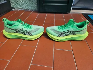 Brugt Asics Megablast 2026 bike — billede 4 af 10