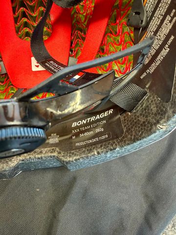 Used Bontrager WaveCel Helmet bike — image 2 of 2