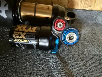 Used Fox Float X2 Shock 2025 bike — image 5 of 9
