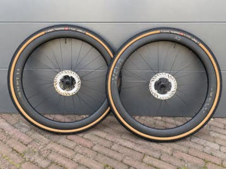 Used 9Velo 45mm Carbon 2025 bike — image 1 of 5