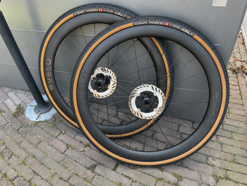 Used 9Velo 45mm Carbon 2025 bike — image 2 of 5
