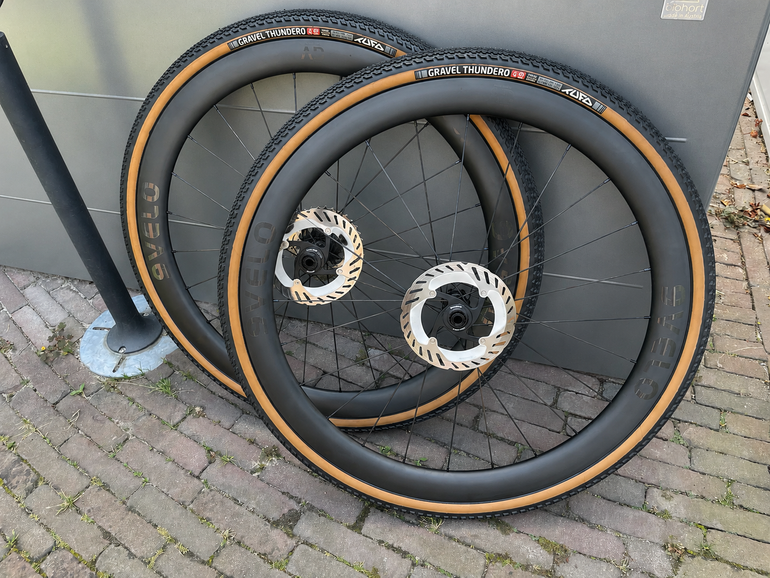 Used 9Velo 45mm Carbon 2025 bike — image 2 of 5