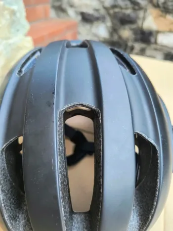 Used Oakley ARO3 MIPS bike — image 4 of 6
