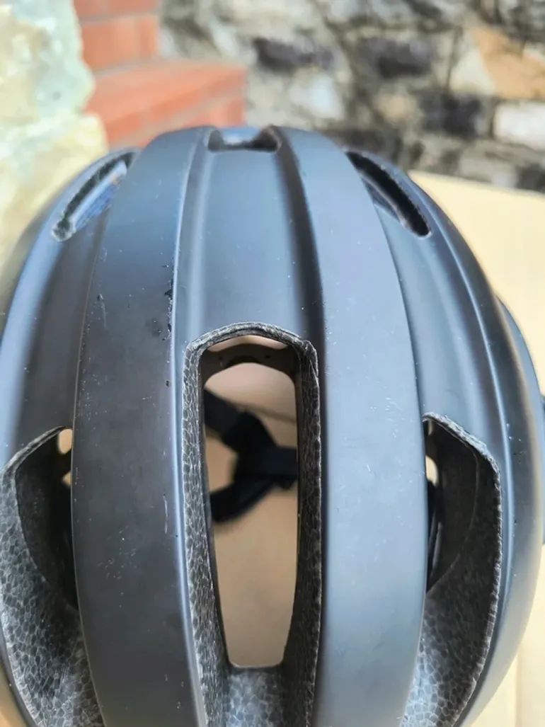 Used Oakley ARO3 MIPS bike — image 4 of 6