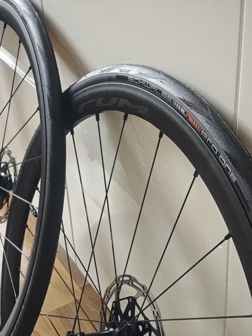 Used Fulcrum Racing 400 DB Wheelset bike — image 2 of 7