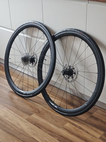 Käytetty Fulcrum Racing 400 DB Wheelset Wheels
