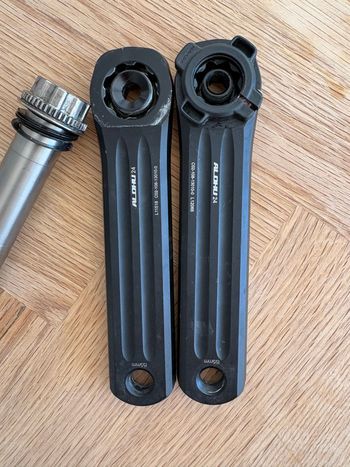 Used Rotor Crankset 2024 bike — image 8 of 10