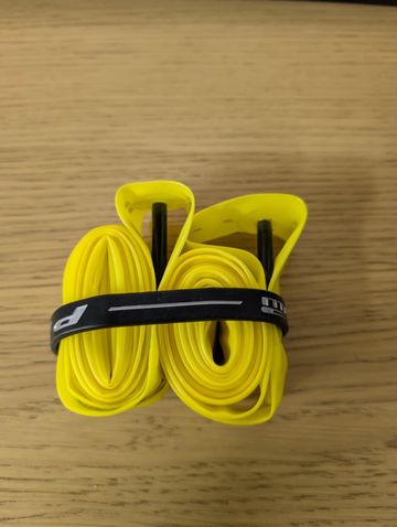 Used Pirelli P ZERO SmarTUBE Presta Valve 2x Units Tyres & Tubes