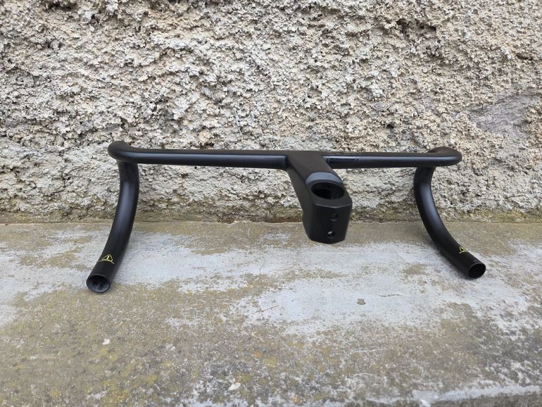 Used Colnago CC.01 Integrated Carbon Handlebar 2026 bike — image 2 of 4