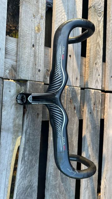 4za Full Carbon Handlebar 2016 bike usato — immagine 5 di 5