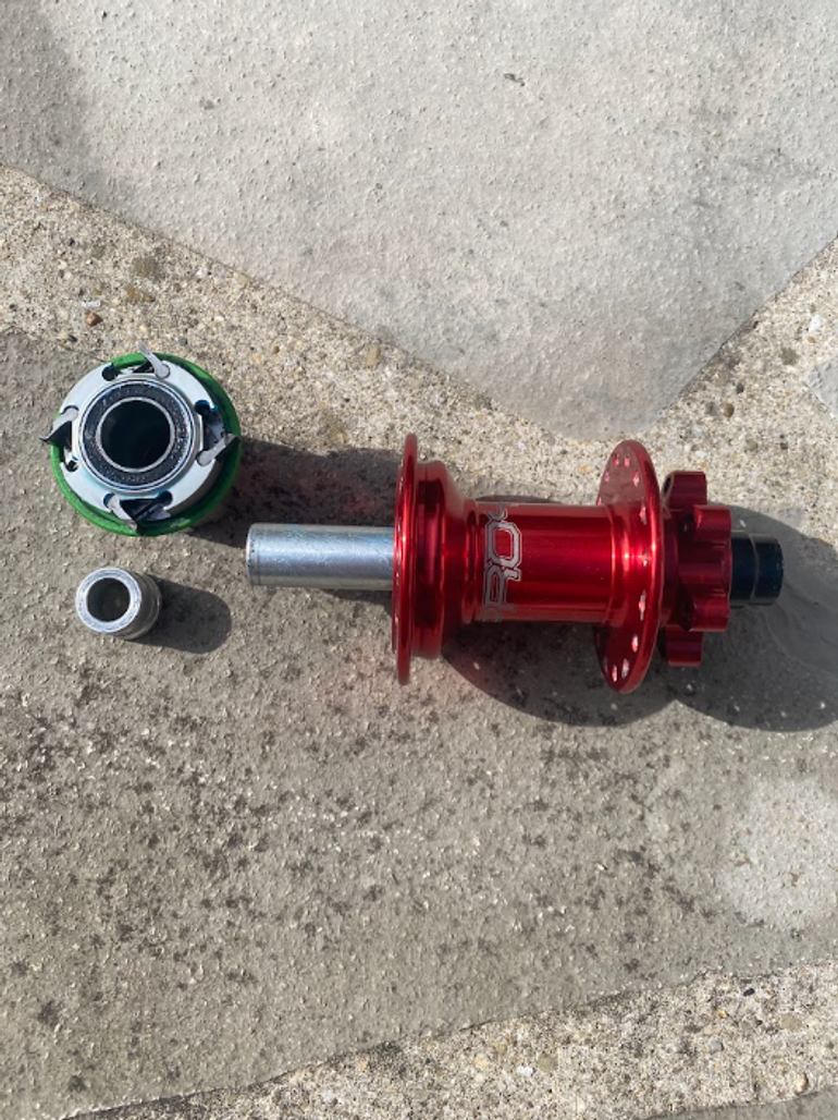 Used Hope Pro 4 HG 12x148 bike — image 2 of 6