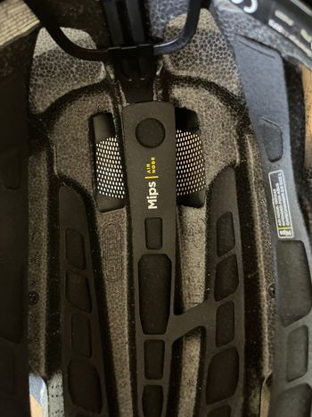 Použité ABUS GameChanger 2.0 MIPS 2025 bike — obrázek 7 z 11