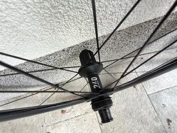 Gebrauchtes Dt Swiss ARC 1400 DICUT Carbon Wheelset 2026 bike — Bild 2 von 3