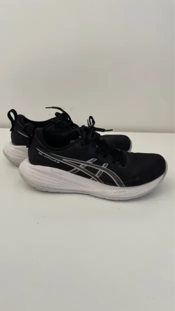 Brugt Asics Gel Cumulus 27 bike