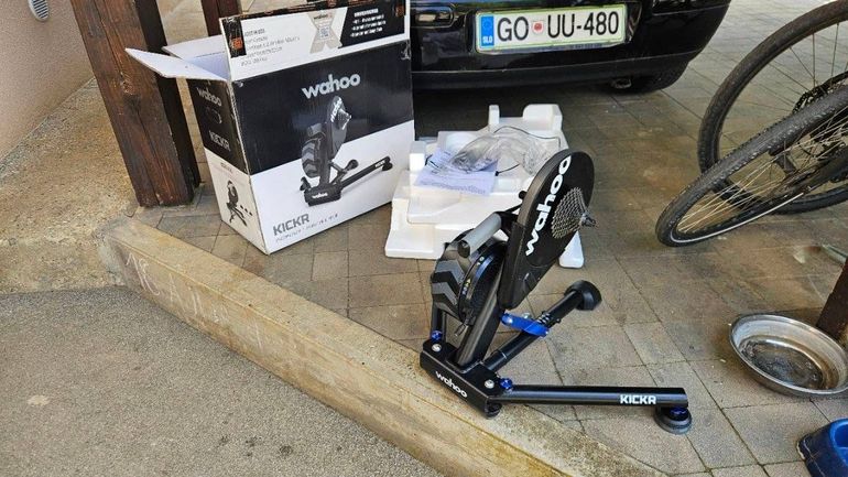 Použité Wahoo Kickr v6 2023 bike — obrázek 2 z 3